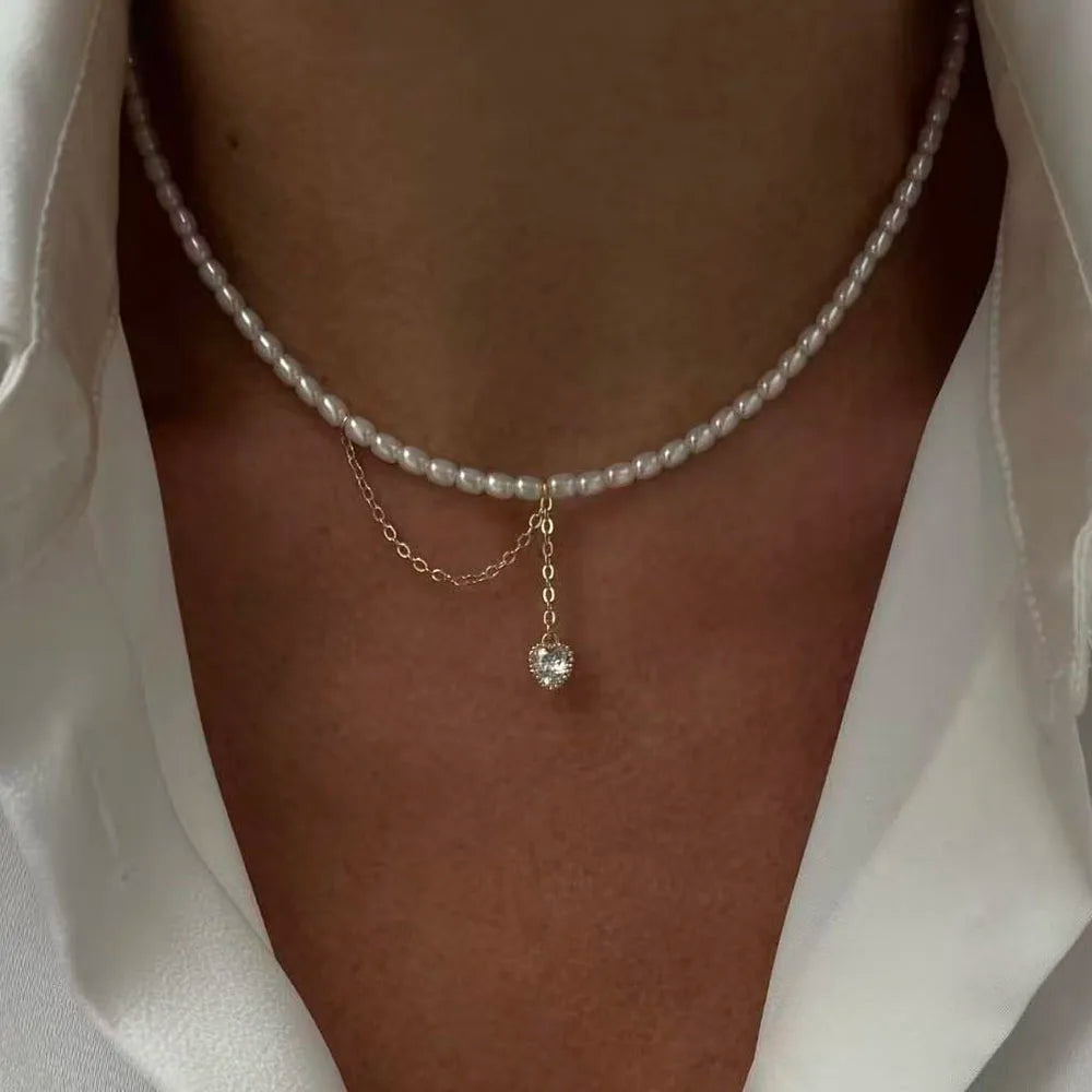 Collar Largo de Borlas, Perlas de Imitación y Cristales | Joyería Elegante