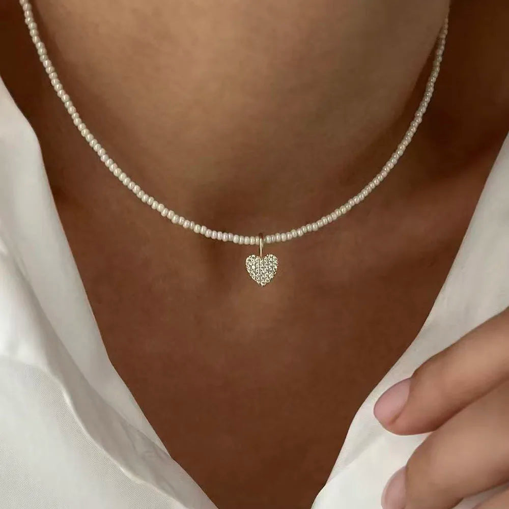 Collar Largo de Borlas, Perlas de Imitación y Cristales | Joyería Elegante