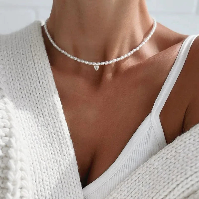Collar Largo de Borlas, Perlas de Imitación y Cristales | Joyería Elegante